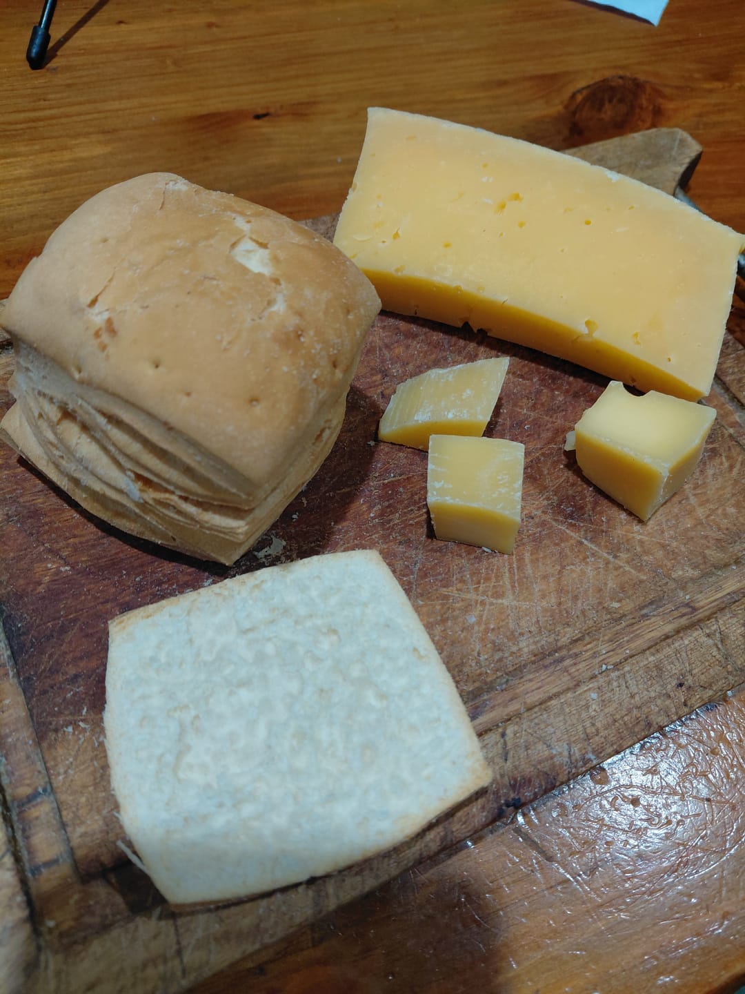 Customer photo review of Queso Chester, artesanal, picante