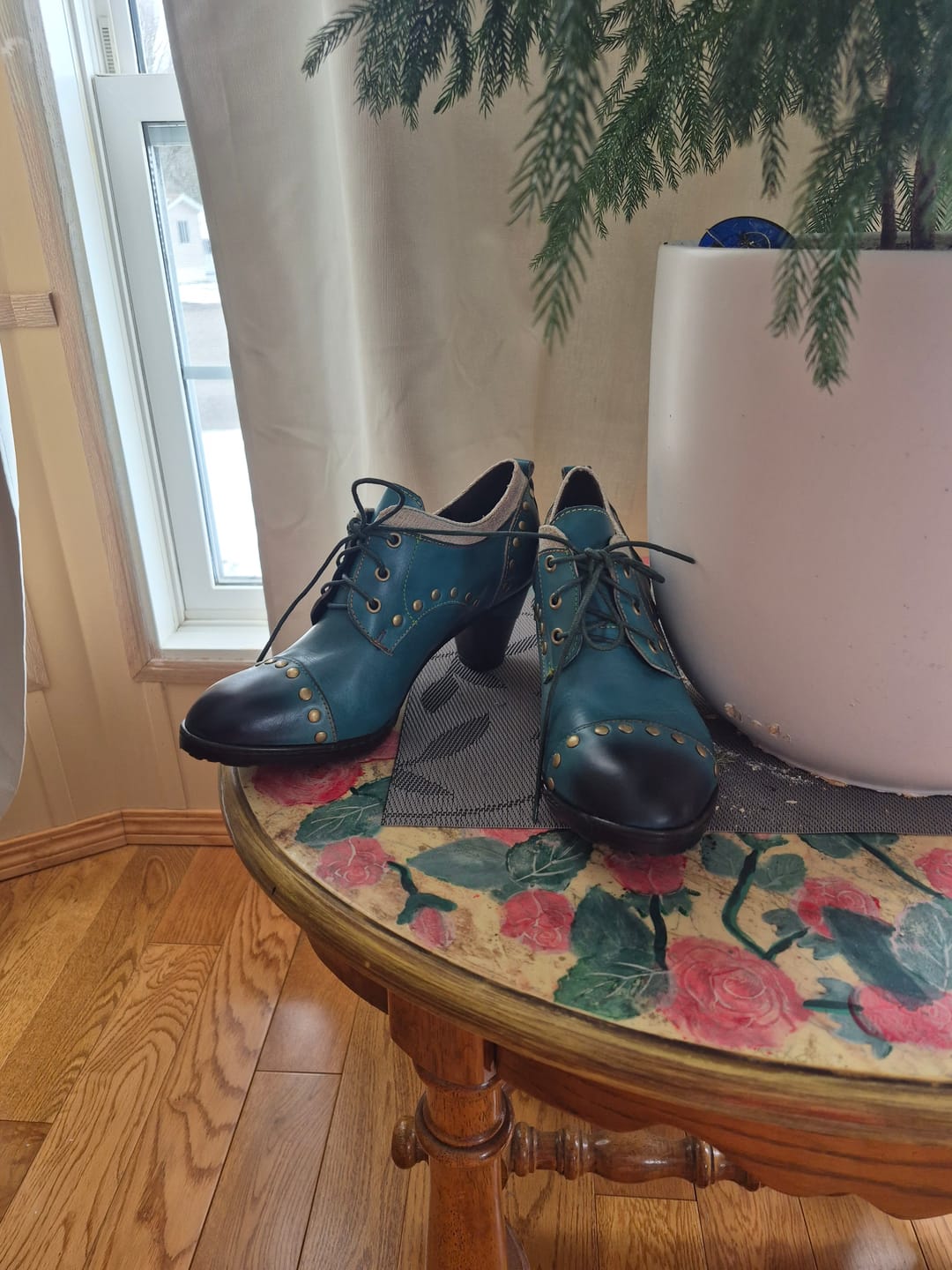 Customer photo review of Vintage Teal Studded Oxford Heels