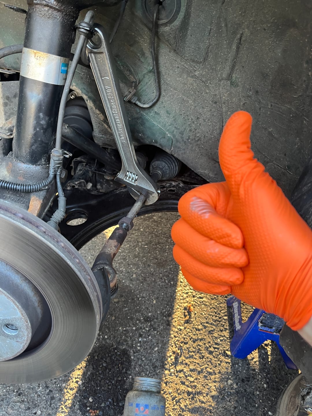 Customer photo review of Nitrile Gloves with Diamond Texture - 8 Mil - Large - Orange