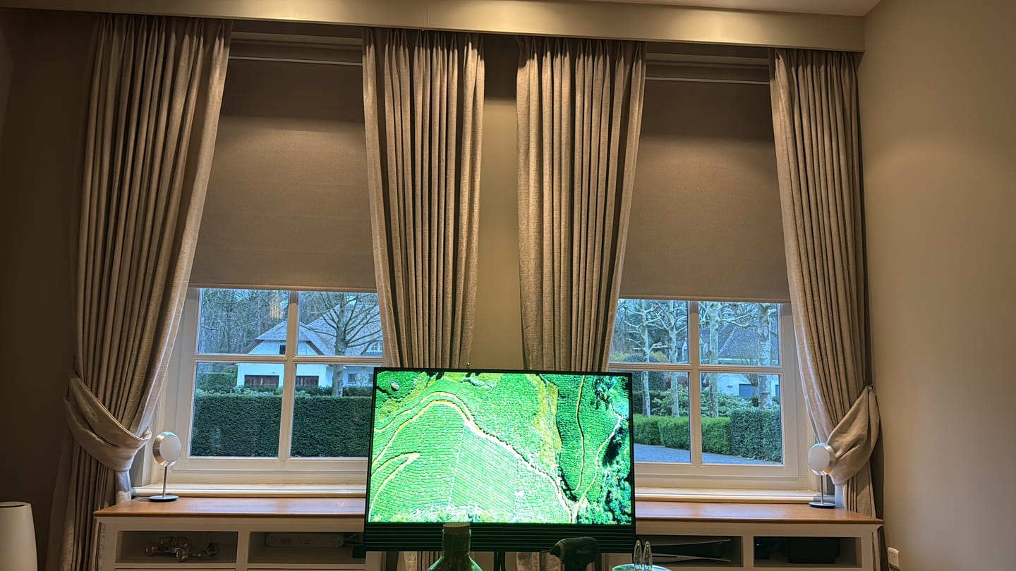 Customer photo review of SmartWings Motorized Roller Shades 100% Blackout Safari