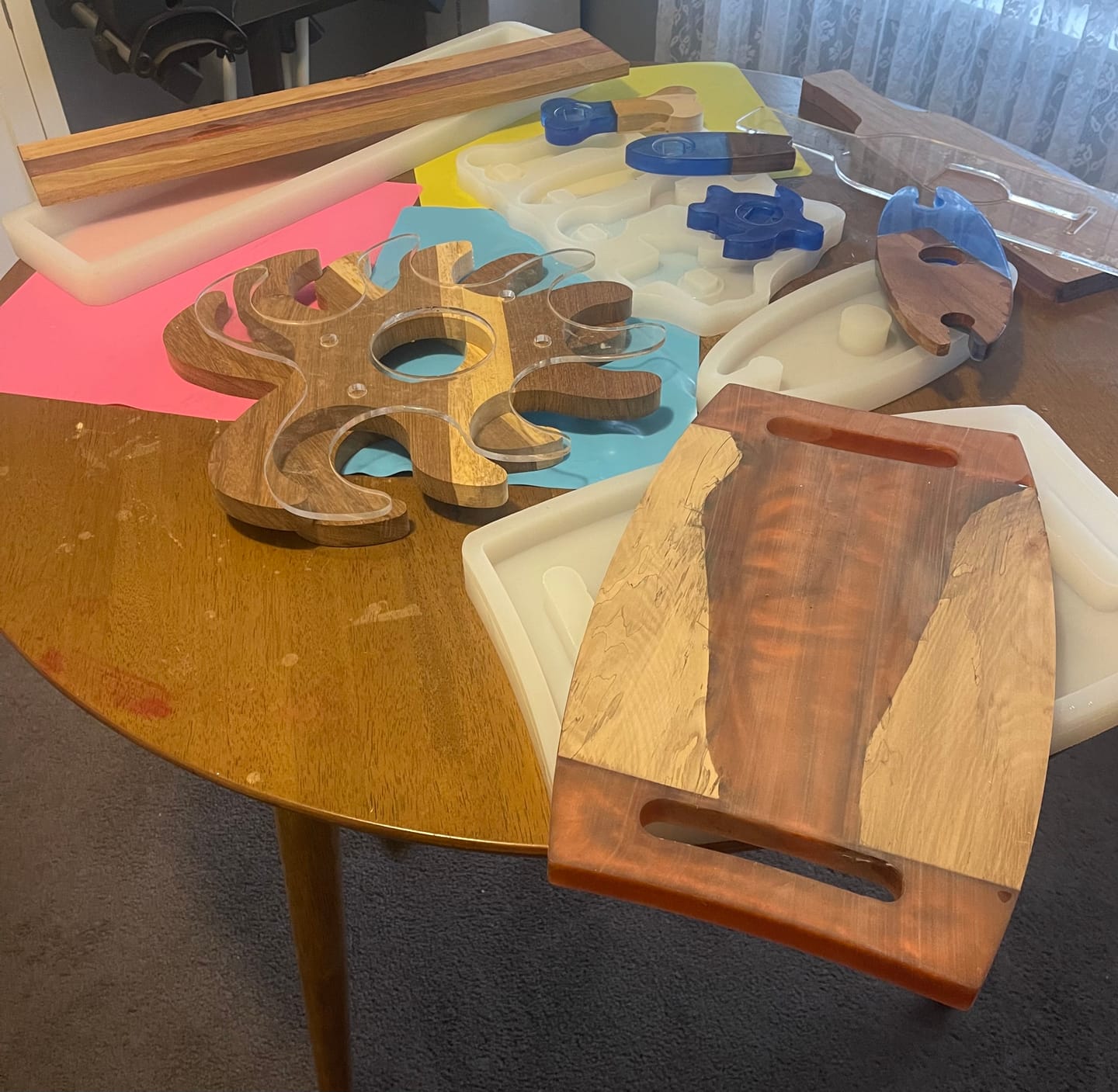 Customer photo review of 11x4x1" Wine Caddy Mold For Epoxy Resin - Style 1 - Silicone Mold For Wine Glass Holder