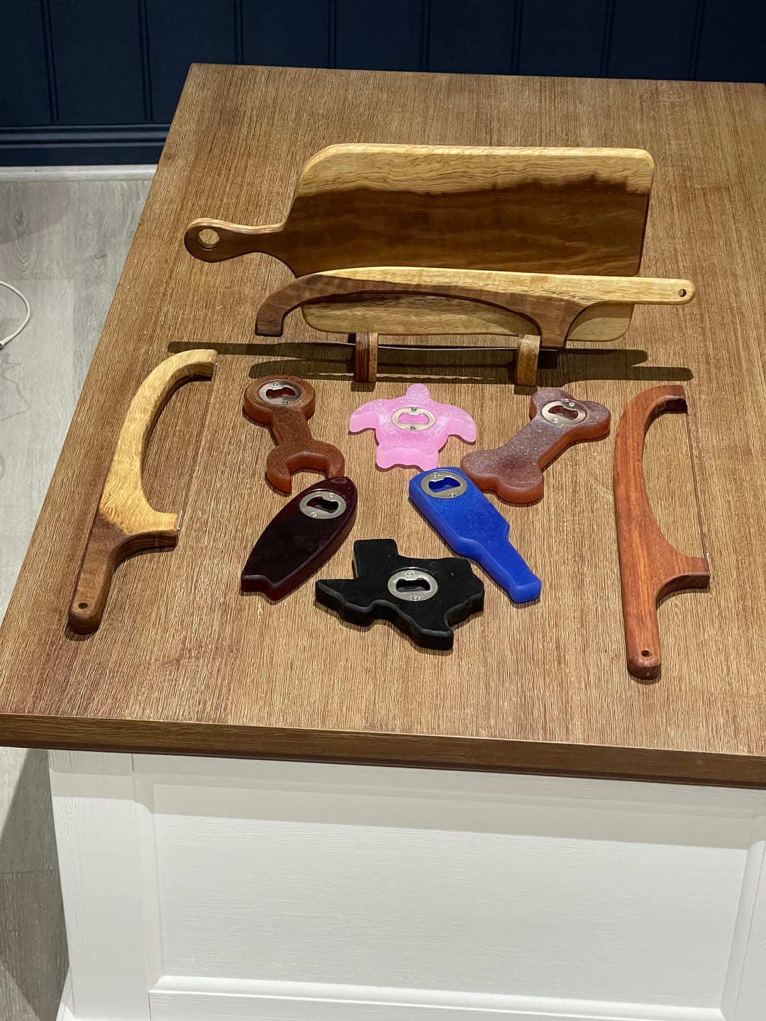 Customer photo review of 15.9X2.75" Bread Cutting Bow Knife 1 Acrylic Router Template