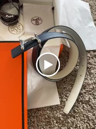 Customer video review of HM Silver Mors H buckle & Reversible 24 mm belt Blue Beige leather 125369
