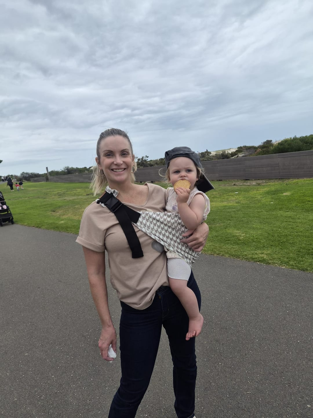 Customer photo review of POUCH™ TODDLER CARRIER