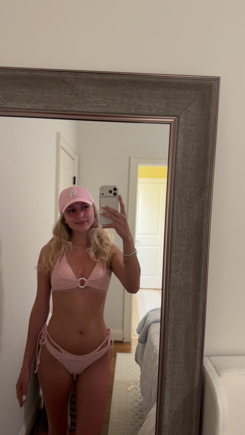 Customer photo review of Seamolly Light Pink Floral Jacquard Textured O Ring Double Layer Bikini Set