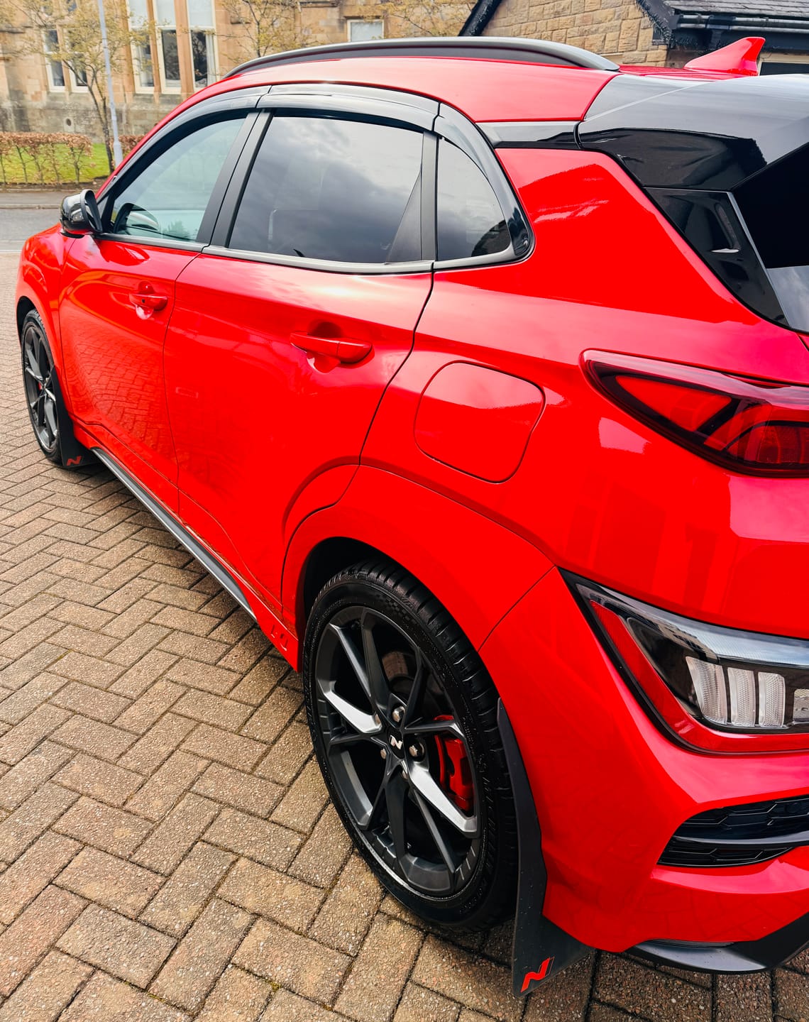 Customer photo review of Auto Clover Wind Deflectors Set for Hyundai Kona 2017 - 2023 (6 pieces)