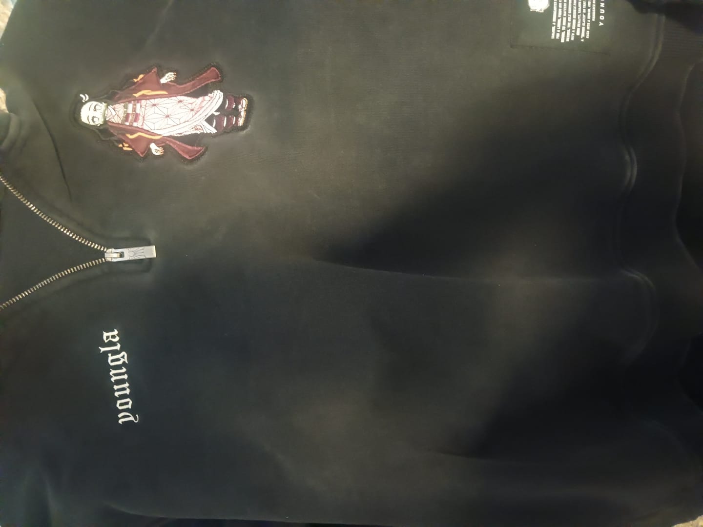 Customer photo review of 5197 - Demon Slayer: Kimetsu no Yaiba - Quarter Zip
