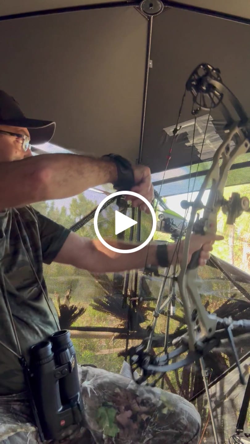 Customer video review of VisMax See Through Blind | 270° Pop Up 3-4 Man Deer Blind | Portable Ground Blind Hunting for Sale with Hunters Comfort Design
