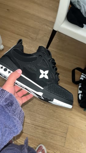 Recensione con foto di un cliente su Sneakers LV Skate Nera/Bianca