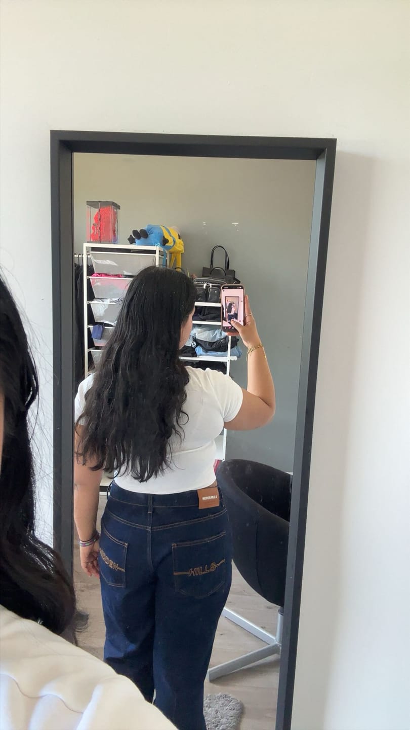 Customer photo review of LOGO STITCH JEANS INDIGO
