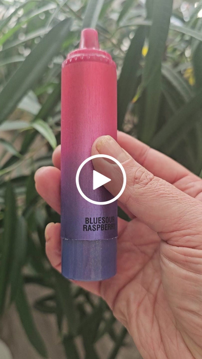 Customer video review of RandM Tornado Vape 15000- Bluesour Raspberry