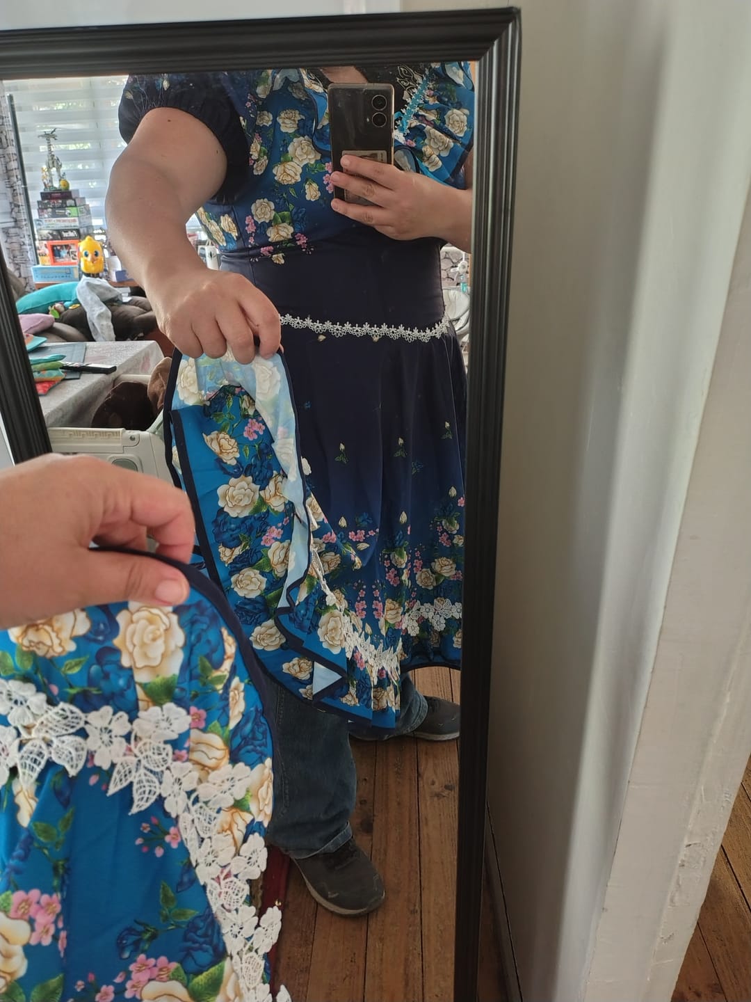 Customer photo review of Vestido de china huasa fantasia degrade Rosas azules volantes