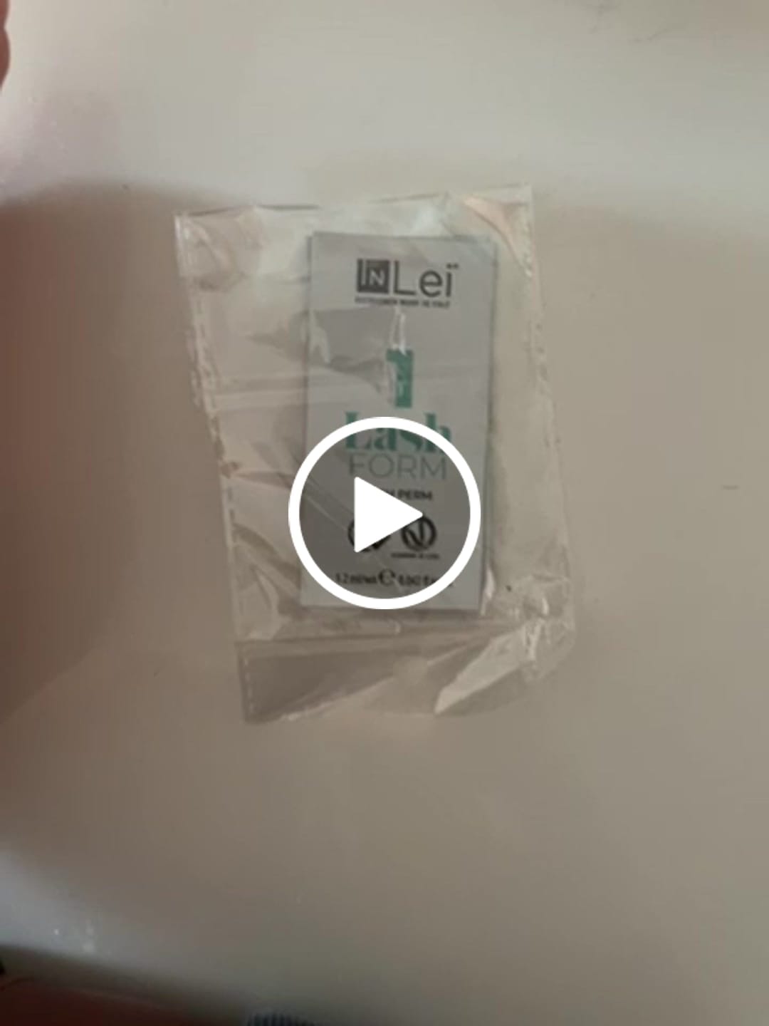 Customer video review of Kit MINI 2 Lociones InLei – Form 1 y Fix 2 para Lash Lifting (1,2 ml, hasta 7 servicios)