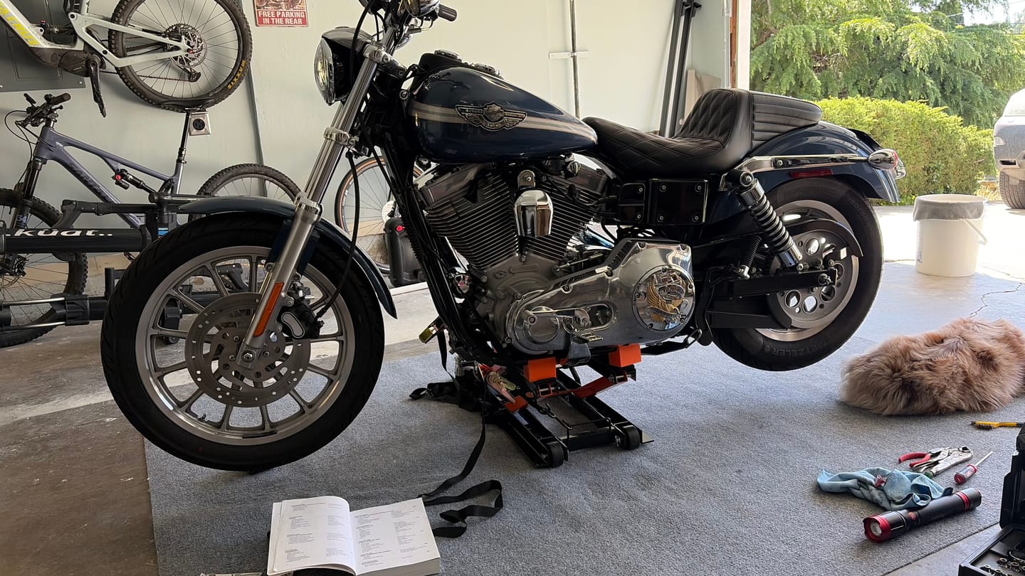 Customer photo review of 99-17 Dyna lift block adapters
