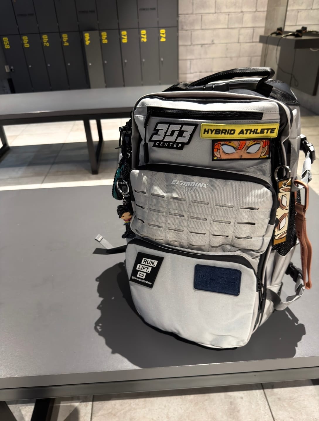 Customer photo review of Mochila Pro Series 45L Silver Lima