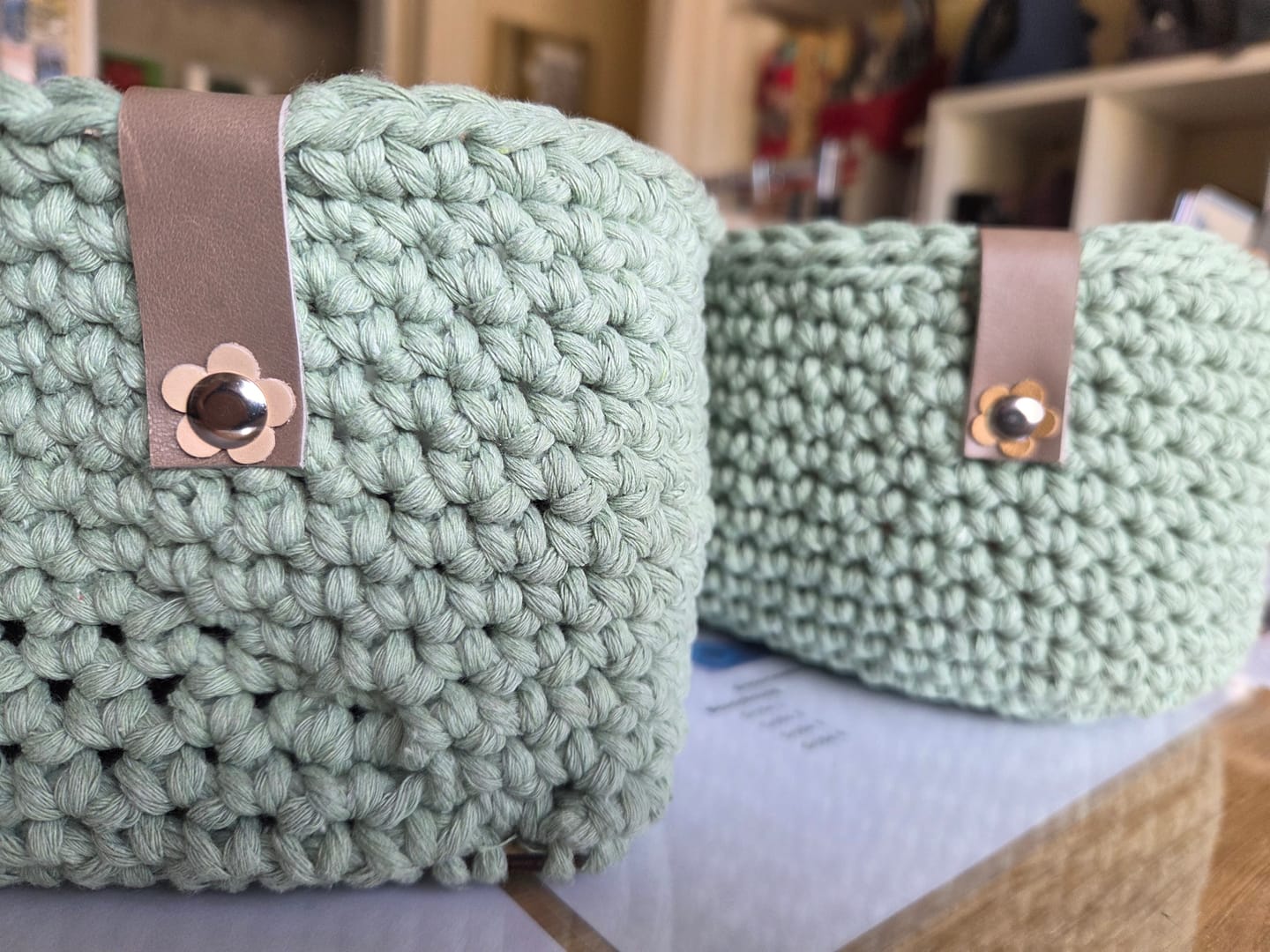 Customer photo review of 10er-Set Label-Schrauben in den Farben Silber, Gold oder Schwarz