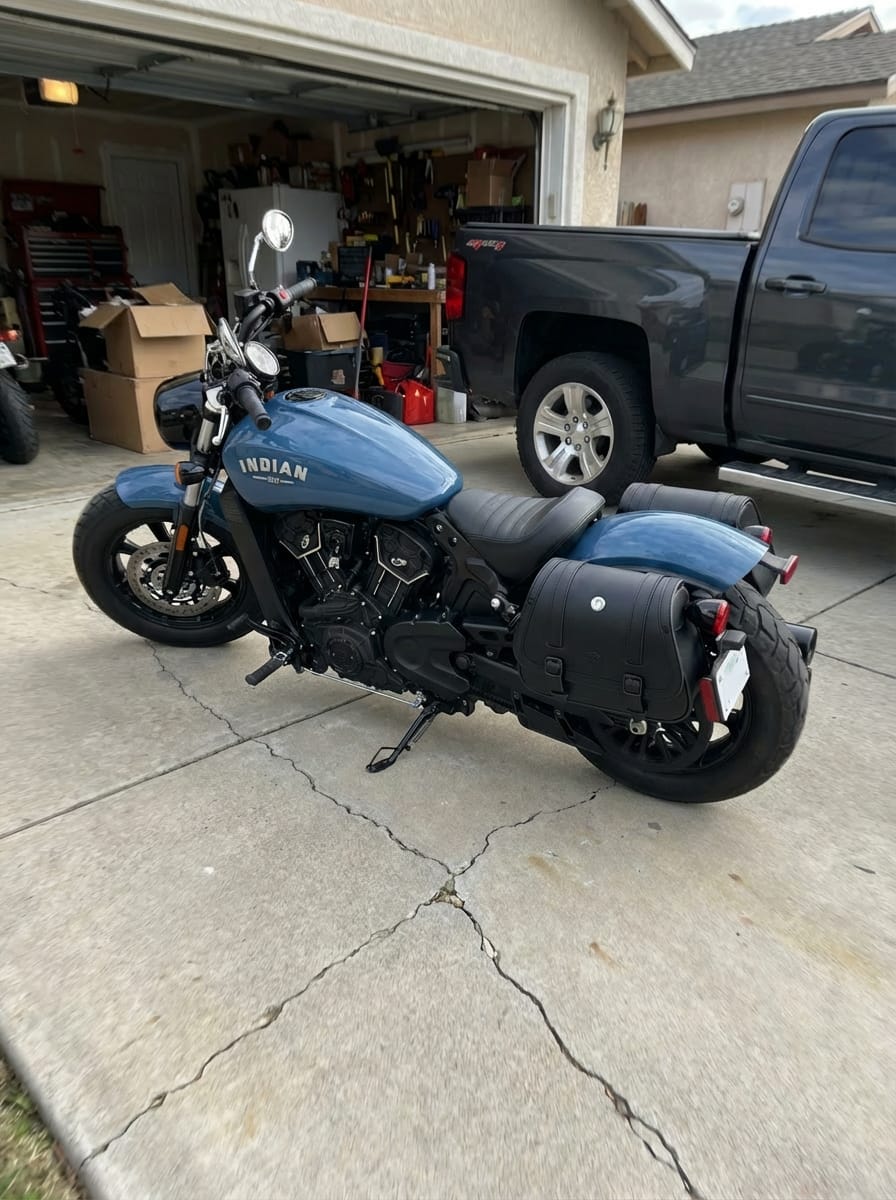 Customer photo review of 25L - SpiritBlade Large 2025+ Indian Scout Sixty Bobber Leather Motorcycle Saddlebags