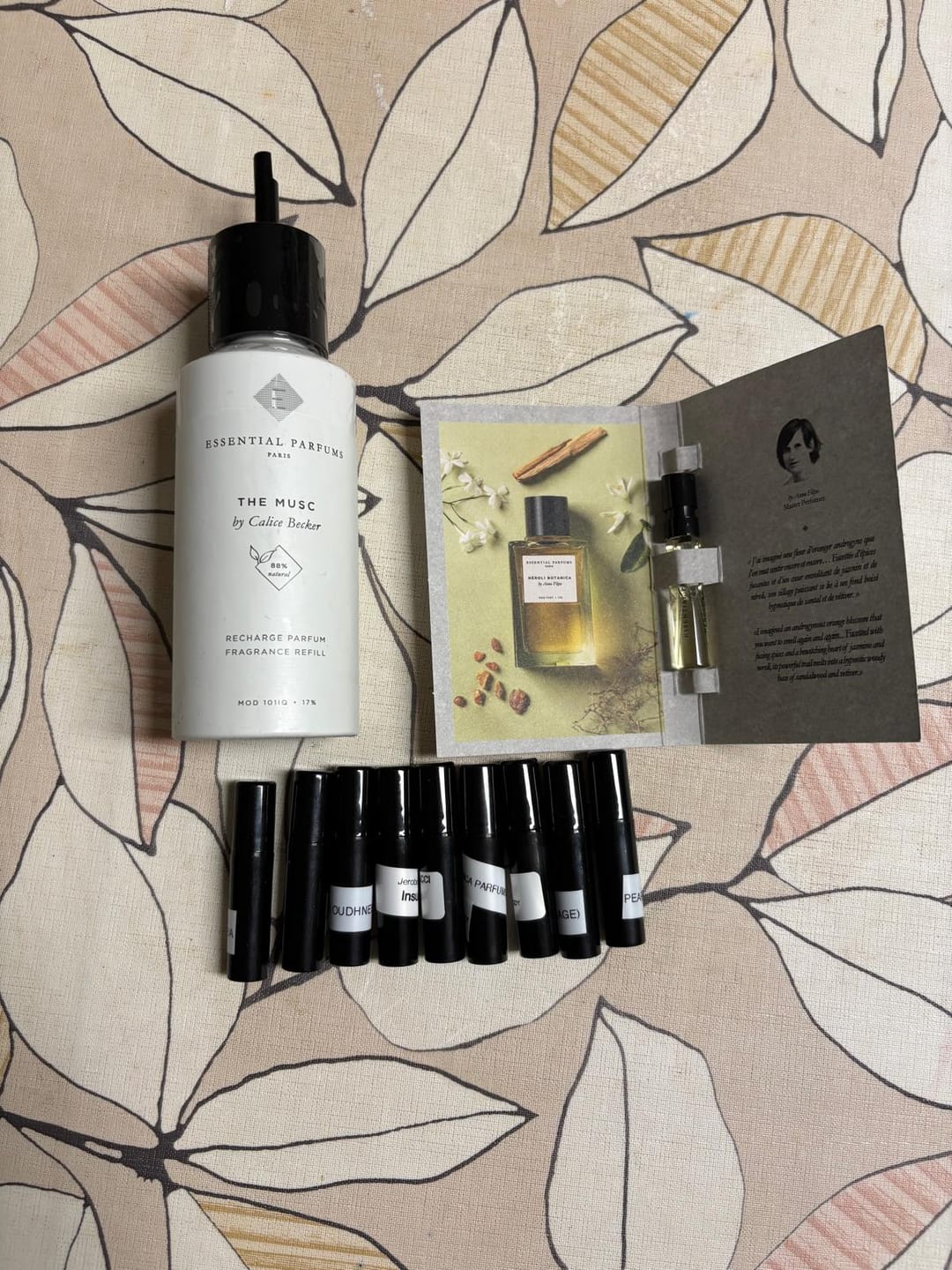 Customer photo review of ESSENTIAL PARFUMS - THE MUSC