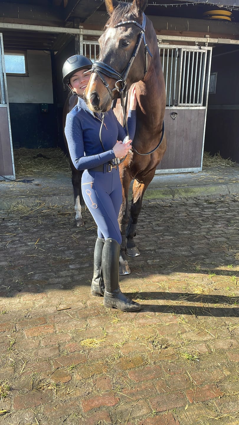 Customer photo review of KYLIE - BASE LAYER LONG SLEEVE | NAVY CRYSTAL ROSE GOLD