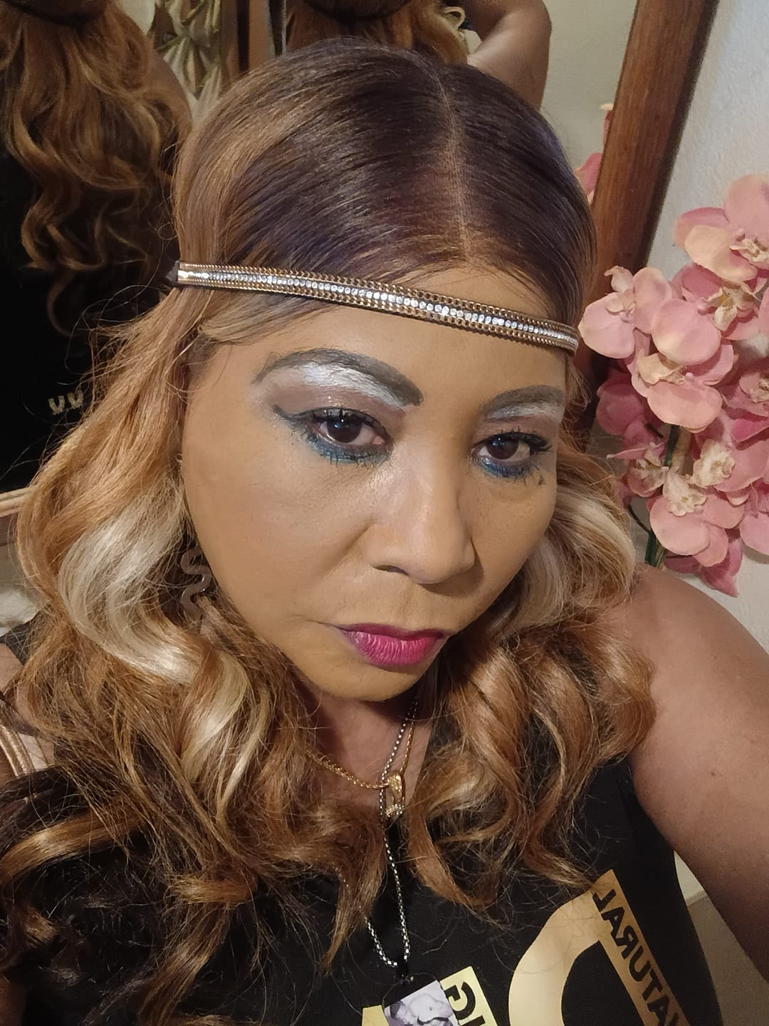 Customer photo review of Chade Magic Lace Heart Hairline Glueless Y-Part HD Lace Front Wig - MHH02