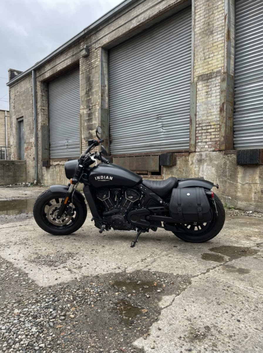 Customer photo review of 25L - SpiritBlade Large 2025+ Indian Scout Bobber Leather Motorcycle Saddlebags