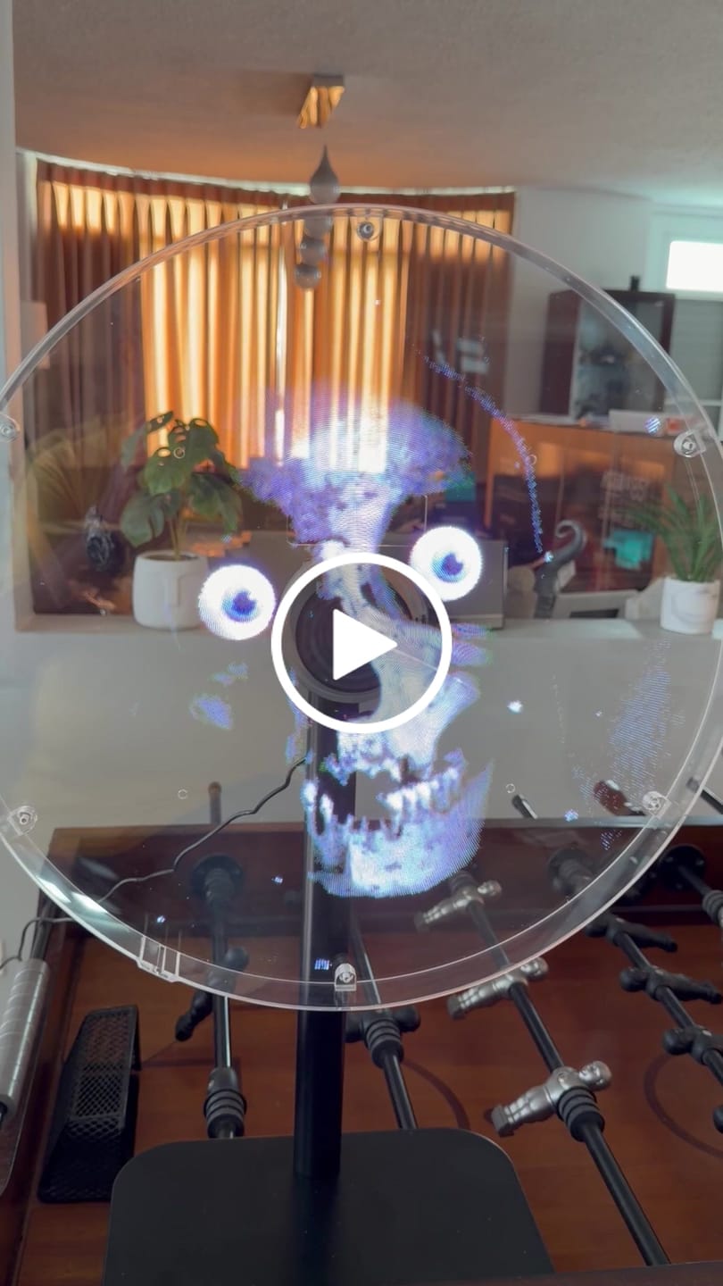 Customer video review of Acrylic Transparent Cover | L2 17" Holographic Fan
