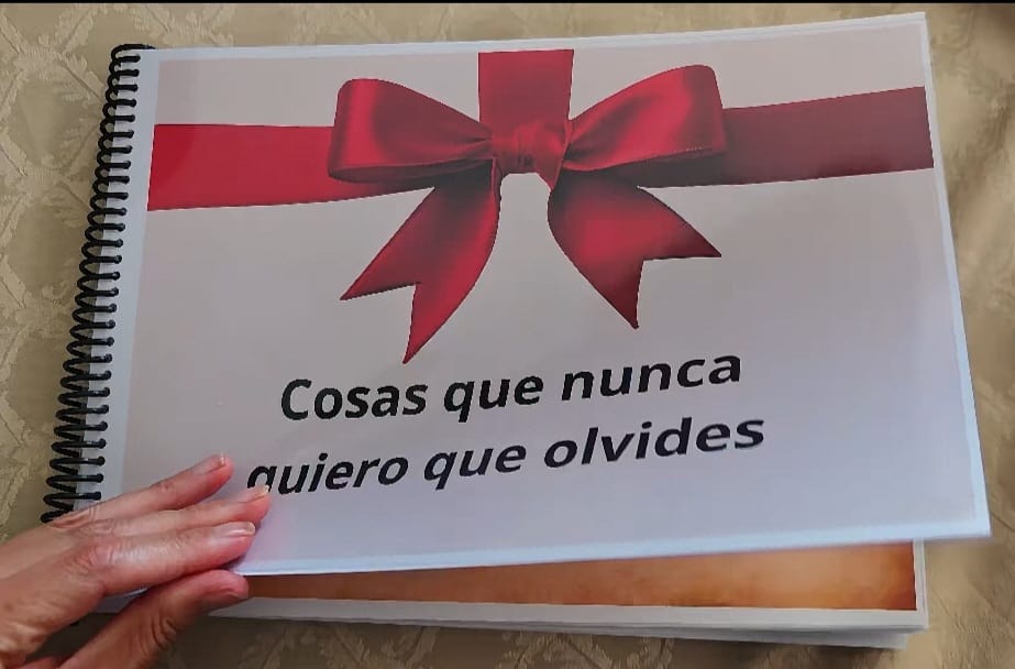 Customer photo review of Álbum imprimible "Feliz cumpleaños"