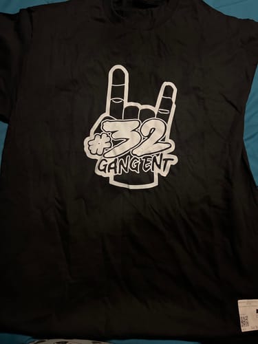 Customer photo review of 32 GANG BUDGET TEE