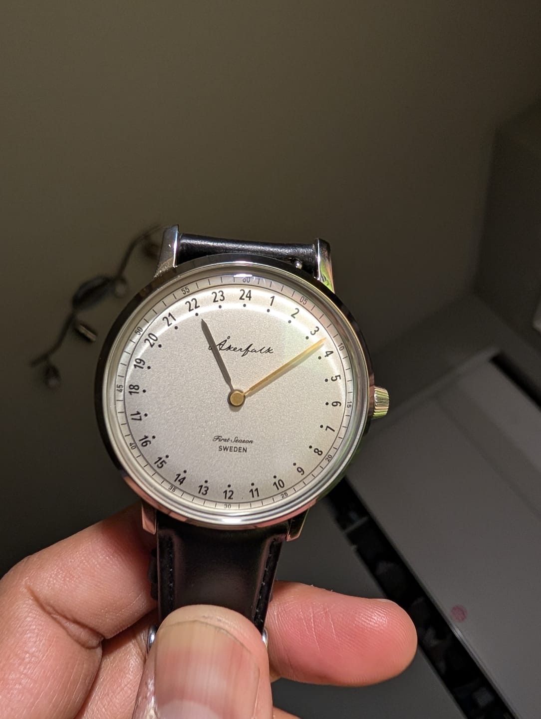 Customer photo review of First Season Silver White with Black Leather
