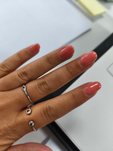 Customer photo review of Esmalte semipermanente Studios - Pleasure - Libre de TPO | Didier Lab - 8ml