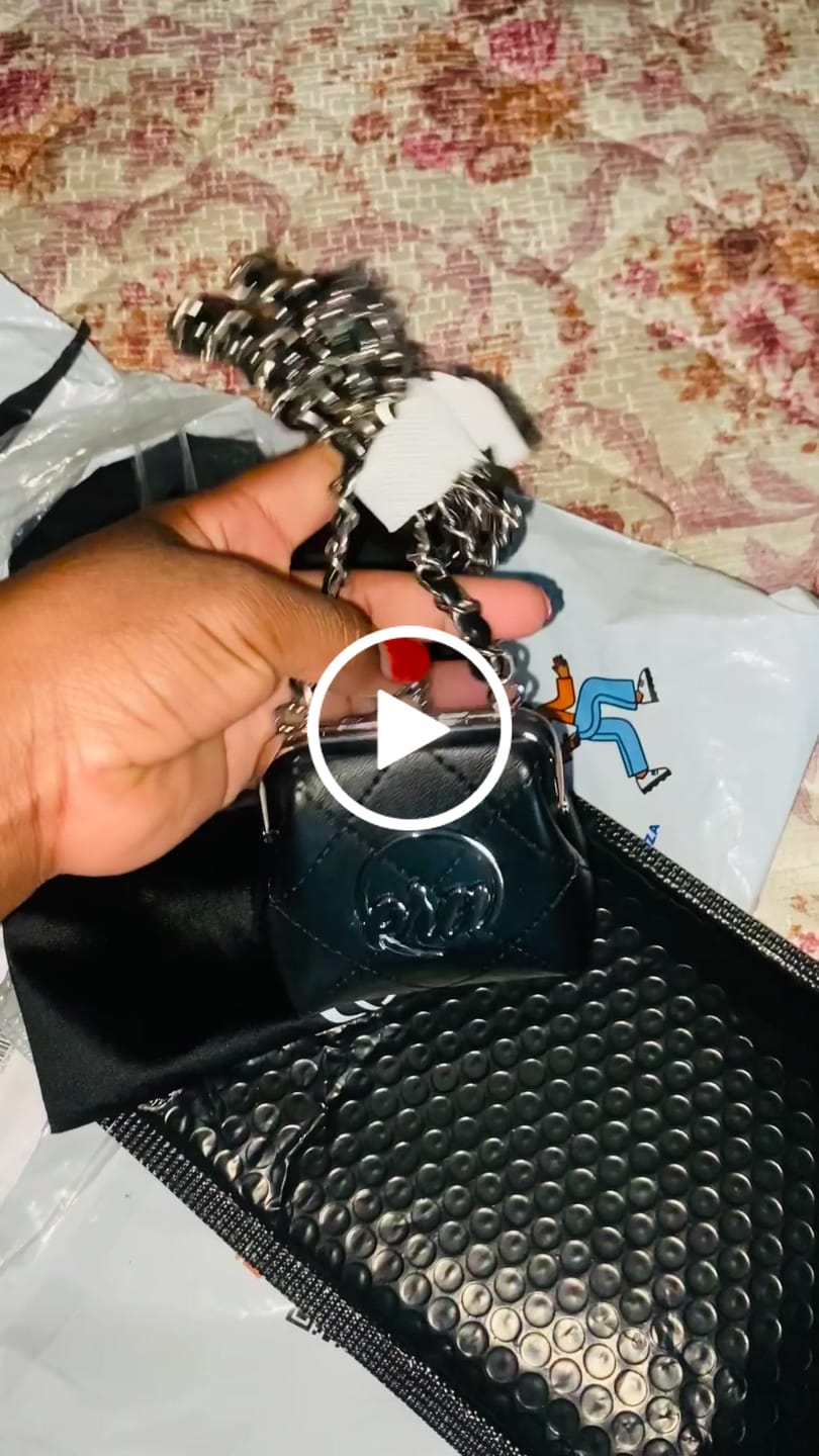 Customer video review of Black Era Fashion Coin Purse