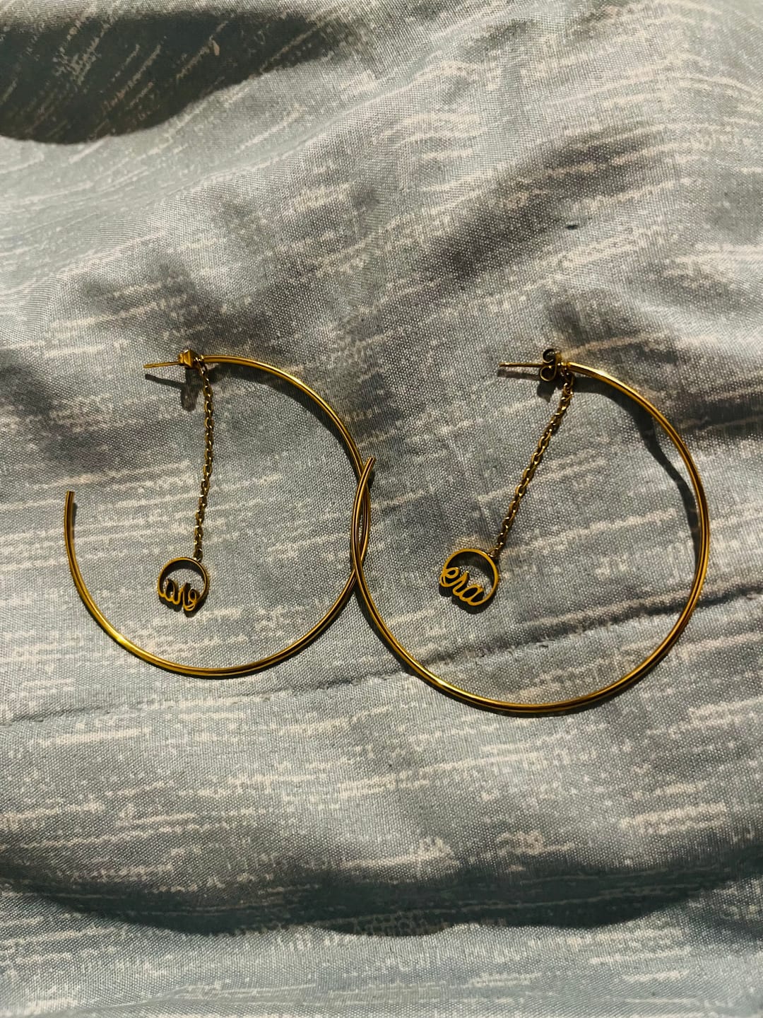 Customer photo review of Gold Era Drop Hoops