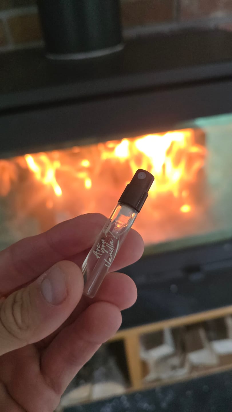 Customer photo review of Are You Vanilla Night | Eau de Parfum | 2ml
