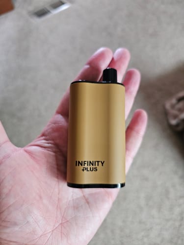 Customer photo review of Fume Infinity Plus 4500 Puffs