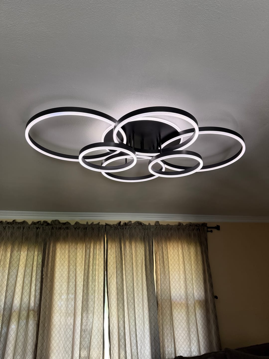 Customer photo review of WOMO Circular LED Flush Mount Ceiling Light-WM1032