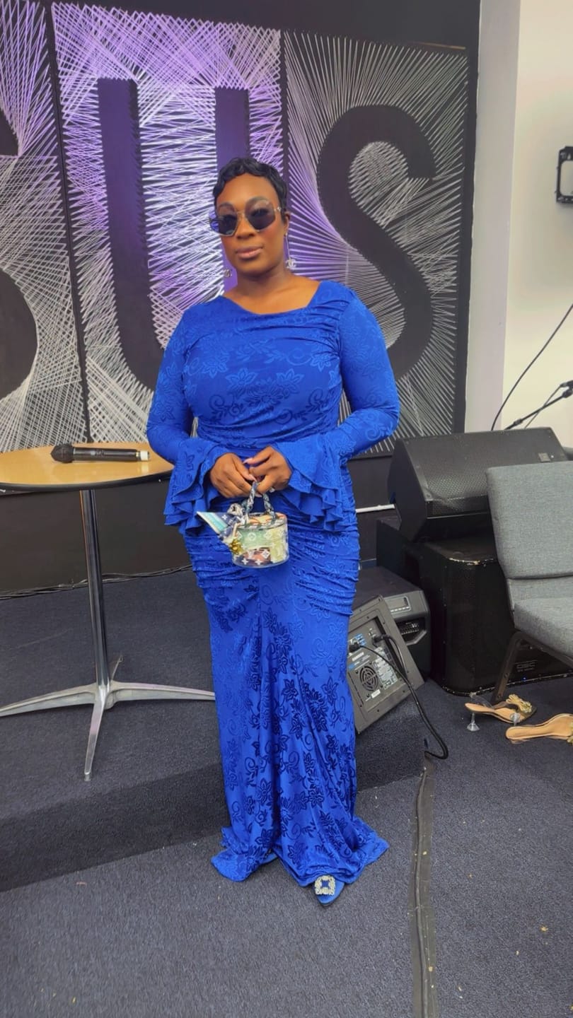 Customer photo review of Aria Sculpt Dress | Blue