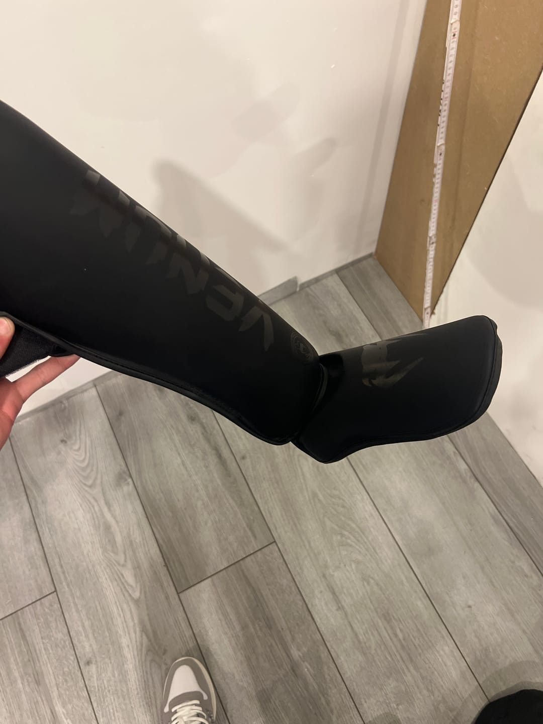 Customer photo review of Venum Scheenbeschermers Challenger - Zwart/Zwart