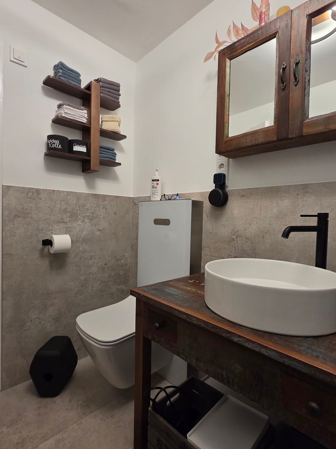 Customer photo review of stuul® Toilet Stool | The Poop Stool with Style