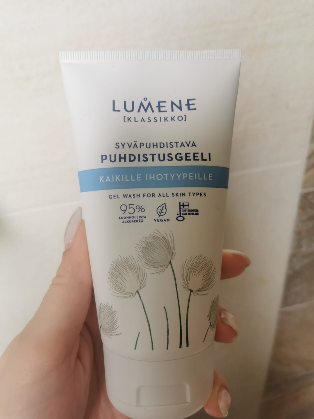 Customer photo review of Почистващ гел за лице Lumene Klassikko Gel Wash