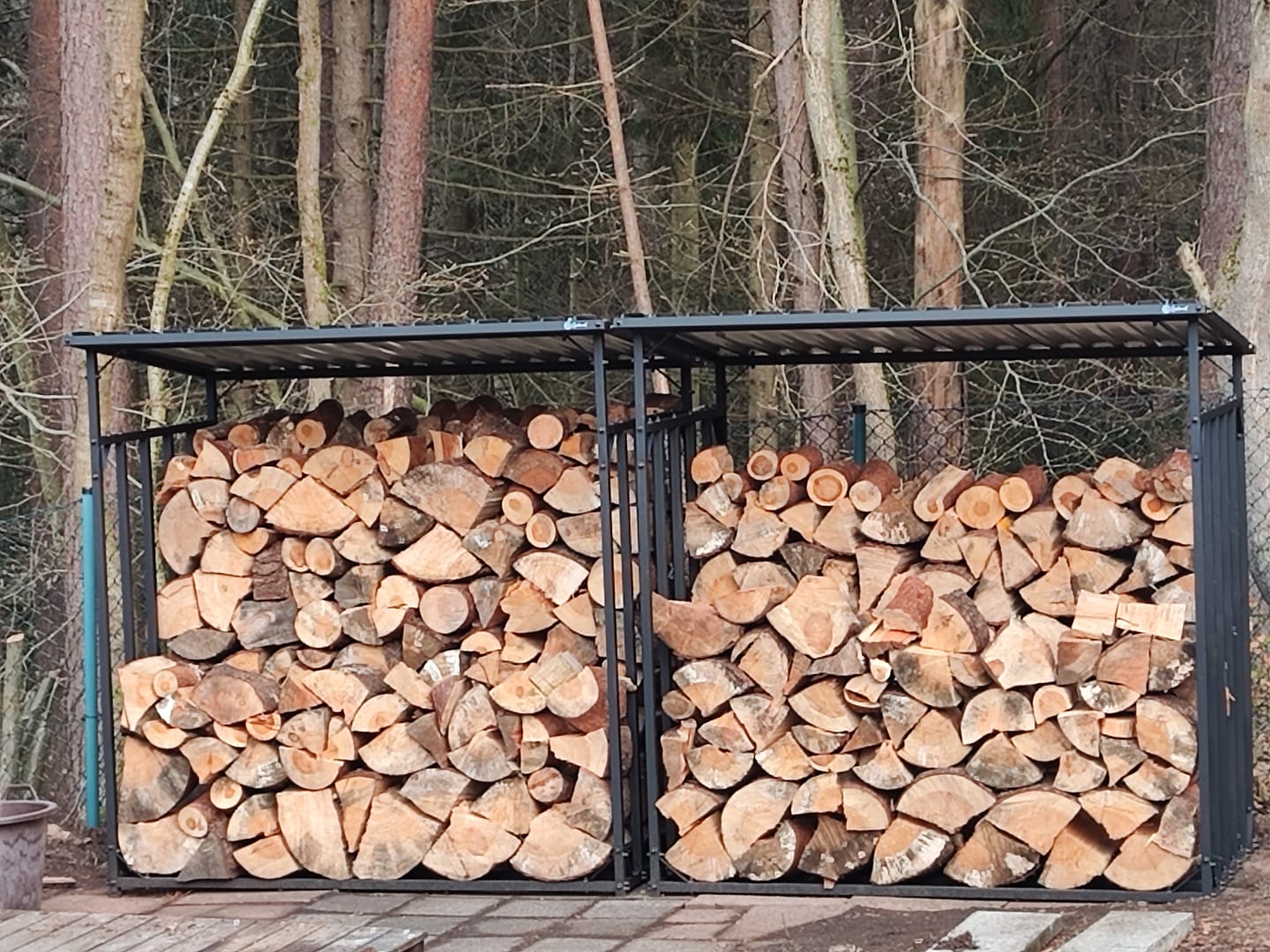 Customer photo review of Gartenzeit® Premium Kaminholzregal für den Außenbereich – XXL, extra stabil & wetterfest