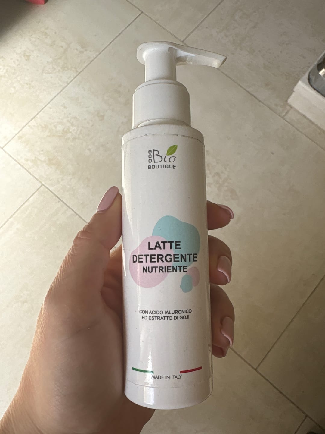 Customer photo review of Latte Detergente Nutriente