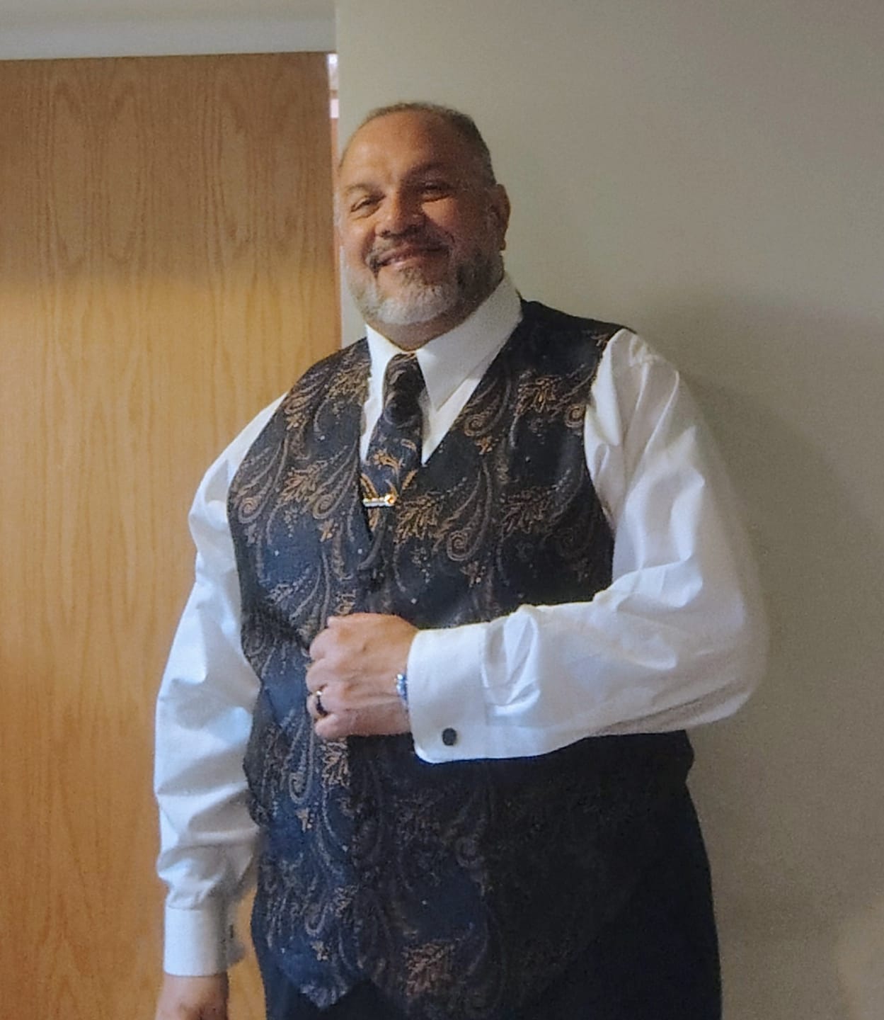 Customer photo review of Ties2you Mens Silk Navy Blue Suit Vest Paisley Wedding Dress Vest Tie Hanky Cufflinks Set