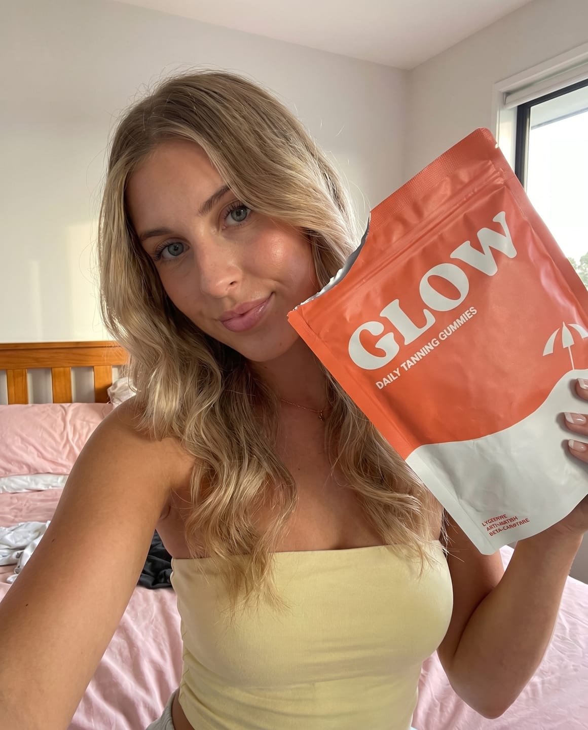 Customer photo review of Glow Tanning Gummies