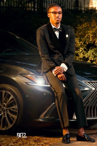 Customer photo review of Men's 2-Piece Starry Black Smoking Suit