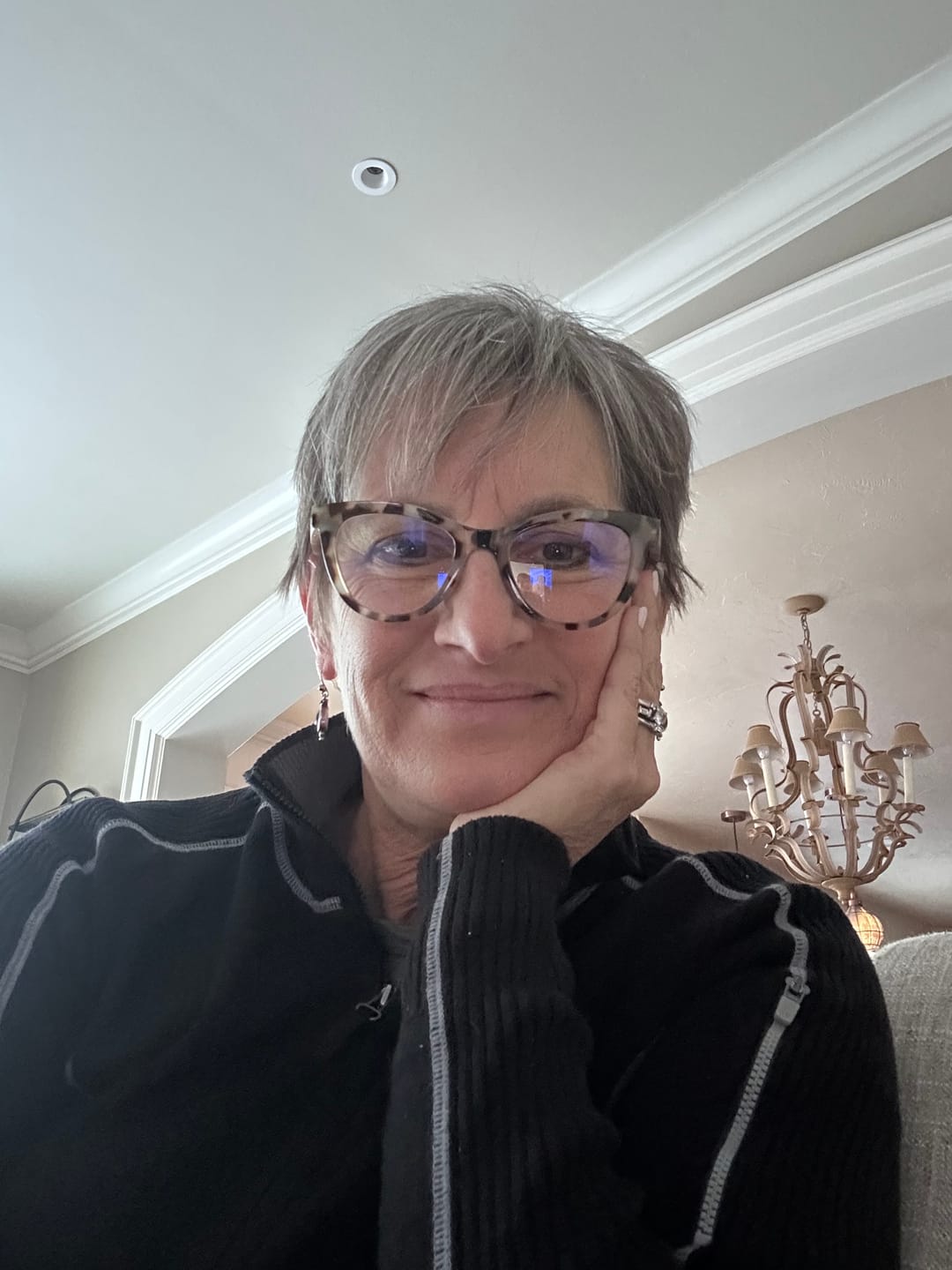 Customer photo review of ASTRID BLUE LIGHT READERS