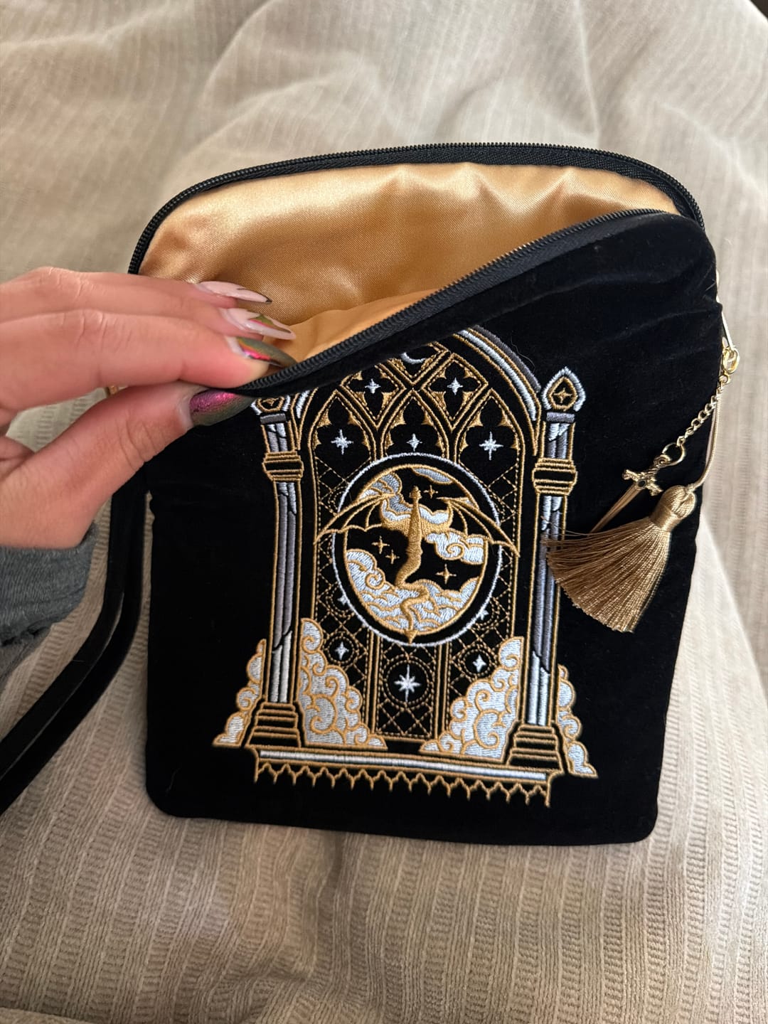 Customer photo review of Dragon Lore eReader Sleeve