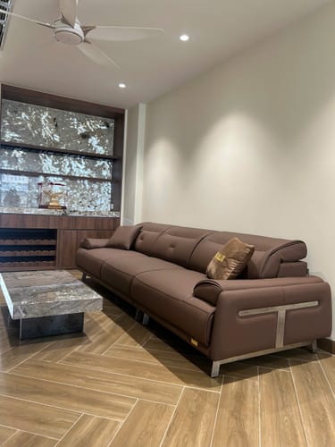 Khách hàng Chí Dũng review Sofa da bò Ý kết hợp đường viền inox sang trọng SORENTO