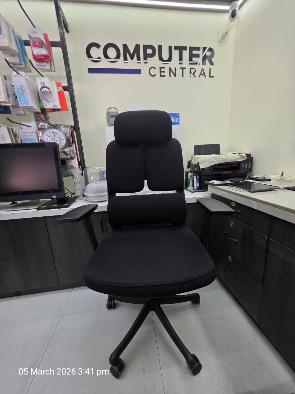 Customer photo review of Ettorez Merry Premium Ergonomic Office Chair