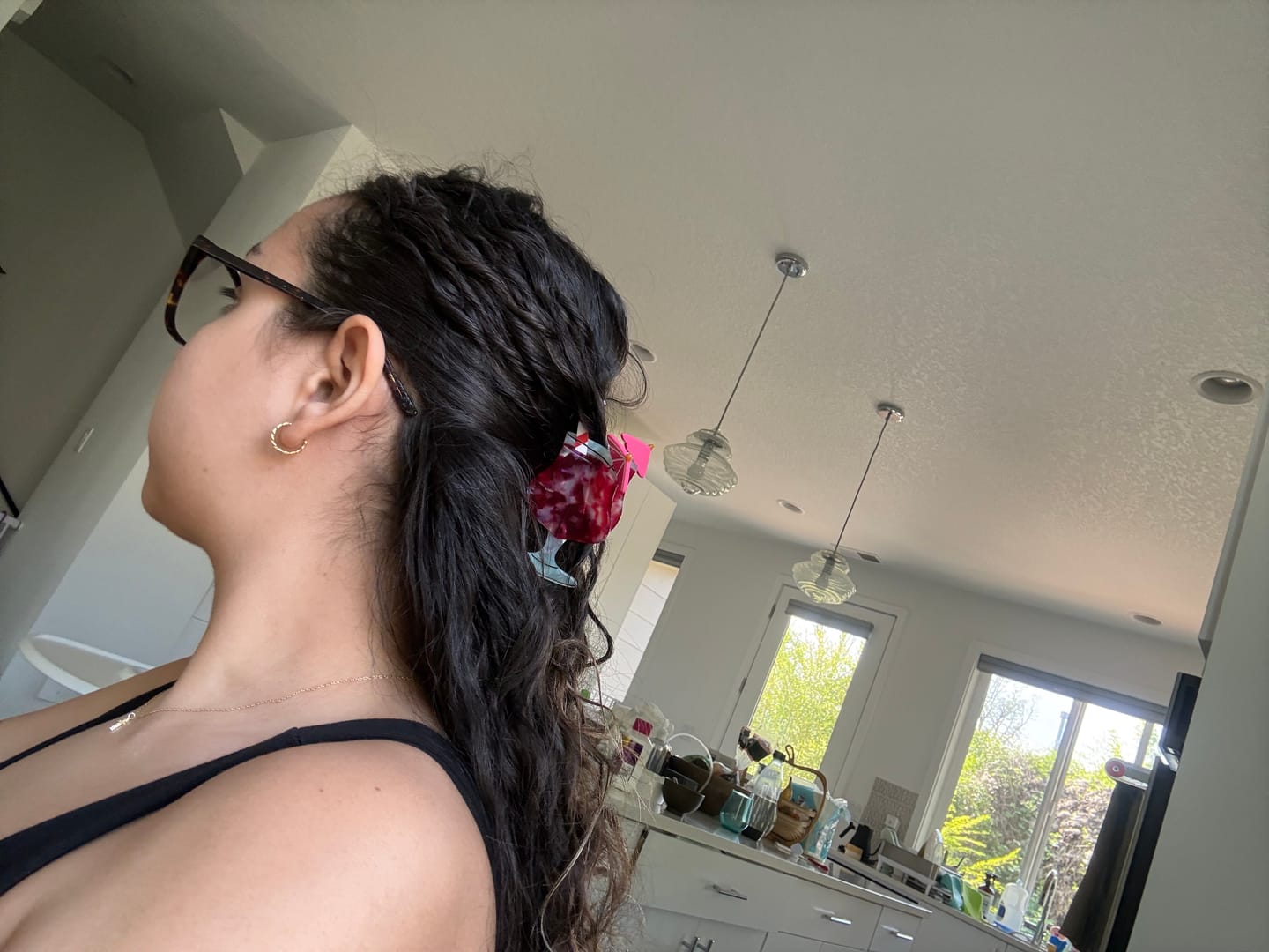 Customer photo review of Midi Daiquiri Hair Claw Clip
