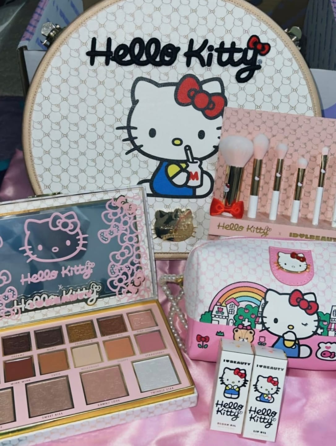 Customer photo review of Colección Completa | Hello Kitty